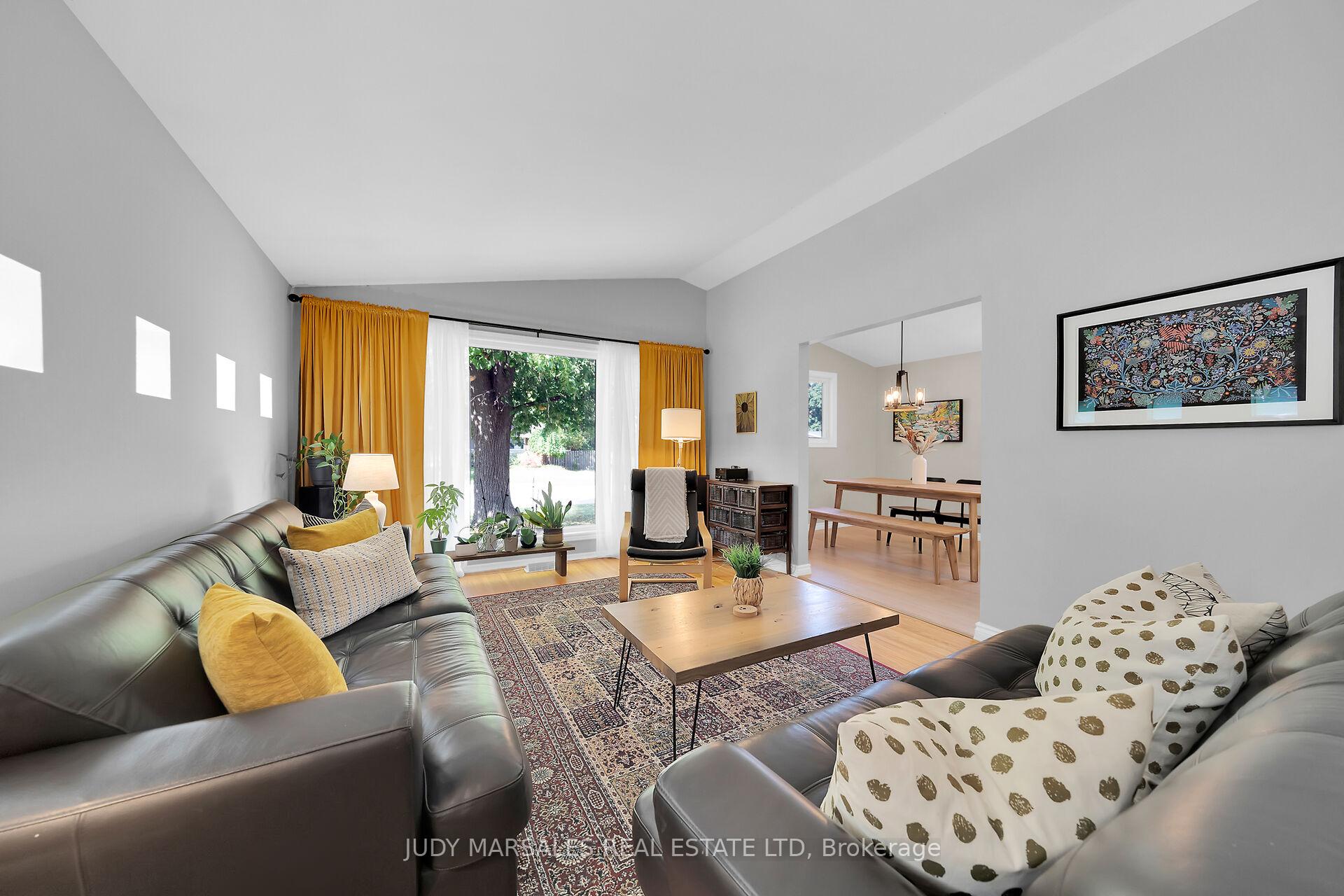 Photo 9 of 28 Pleasant Avenue, Hamilton, Dundas — HOMEH