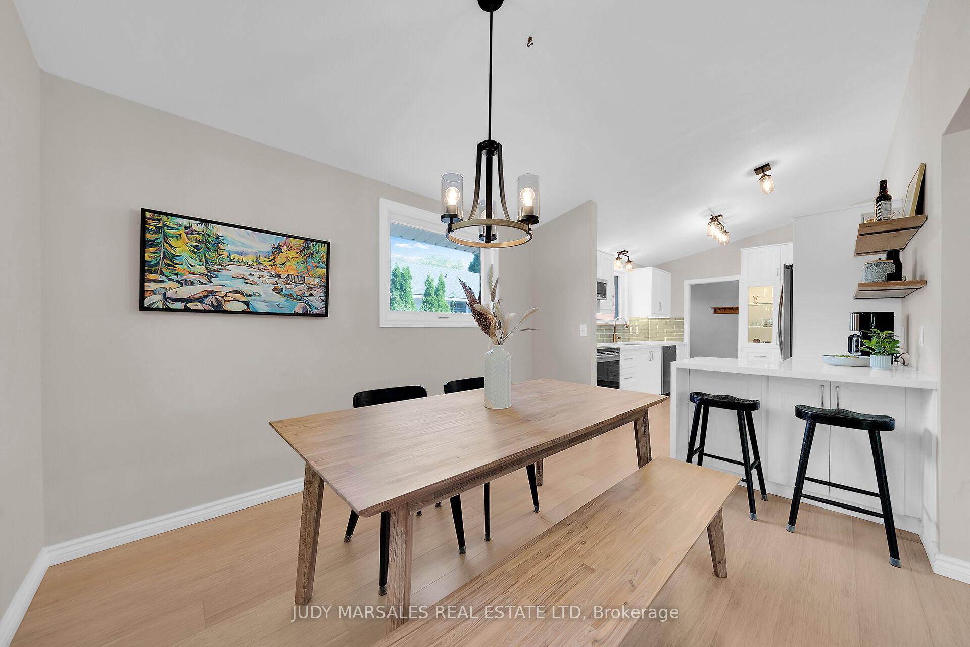 Photo 13 of 28 Pleasant Avenue, Hamilton, Dundas — HOMEH
