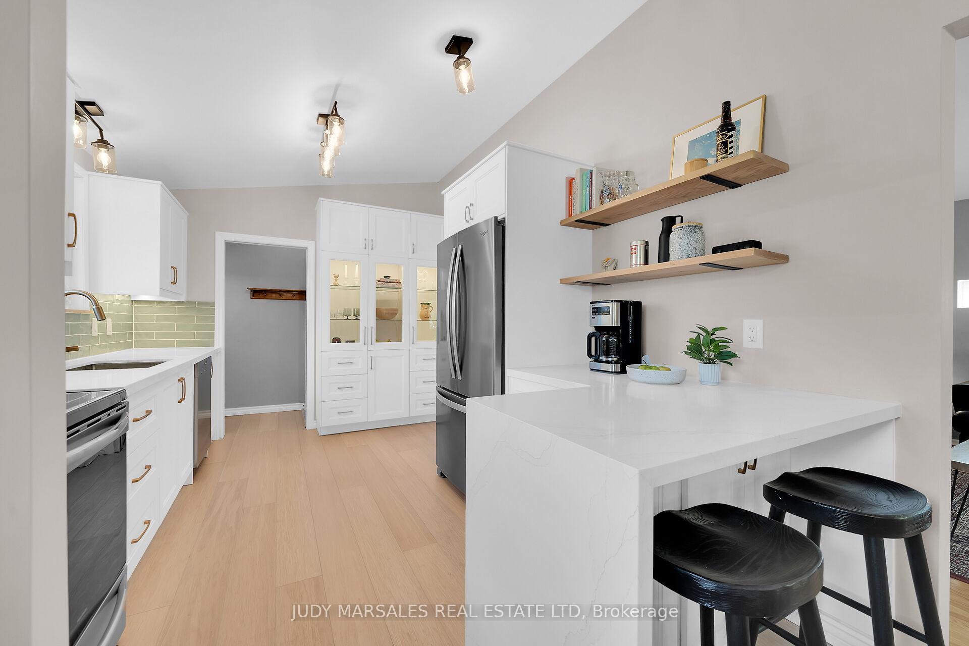 Photo 15 of 28 Pleasant Avenue, Hamilton, Dundas — HOMEH