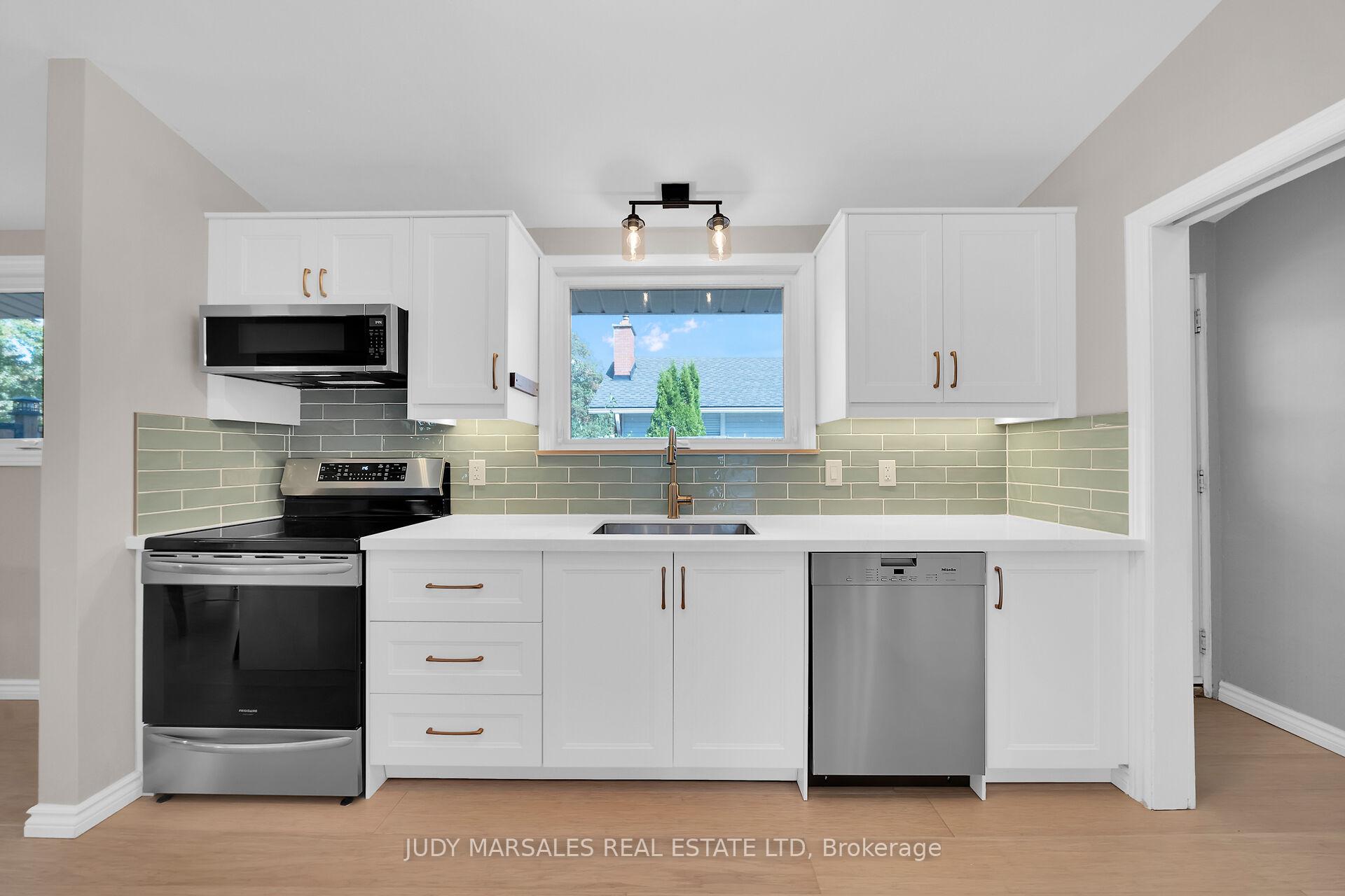 Photo 20 of 28 Pleasant Avenue, Hamilton, Dundas — HOMEH