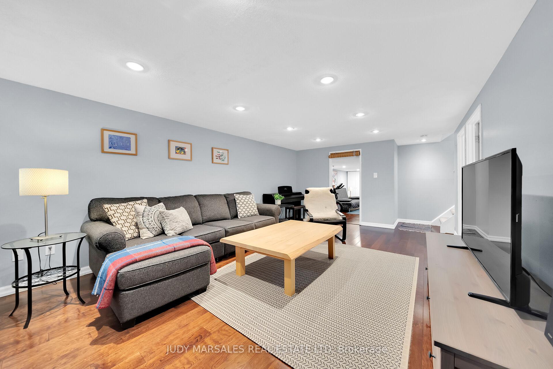 Photo 34 of 28 Pleasant Avenue, Hamilton, Dundas — HOMEH
