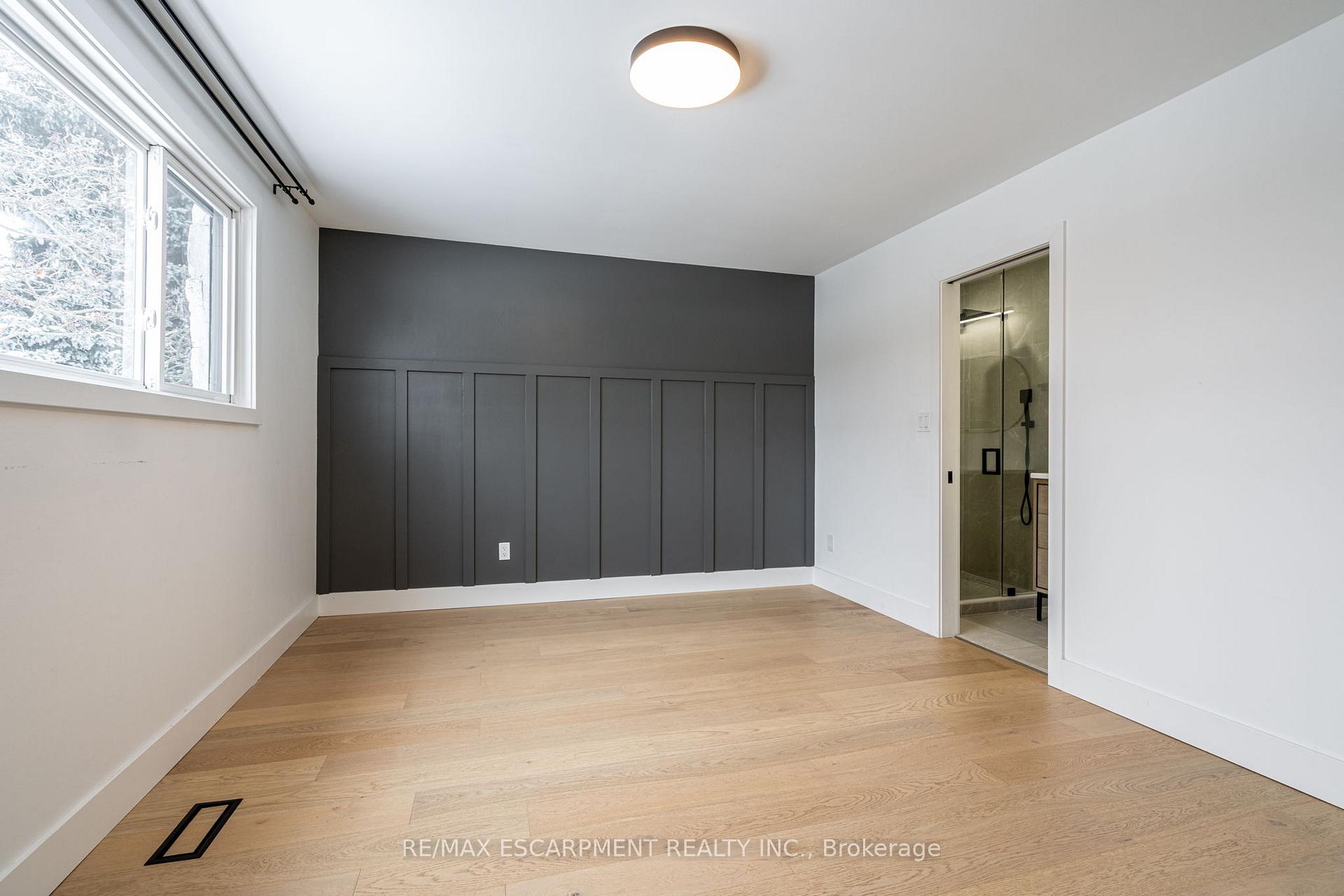 Photo 15 of 3135 Michael Crescent, Burlington, Palmer — HOMEH