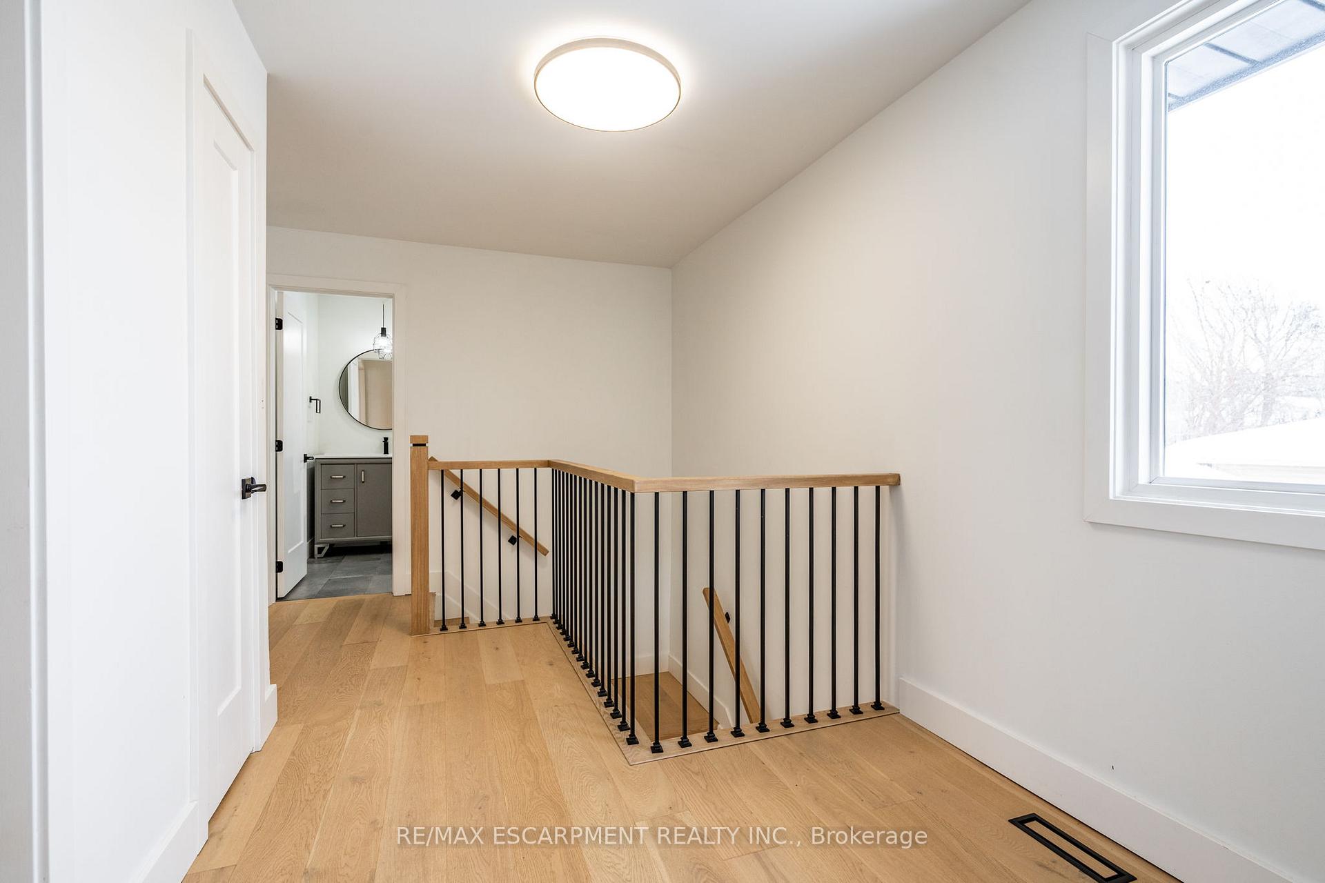 Photo 20 of 3135 Michael Crescent, Burlington, Palmer — HOMEH