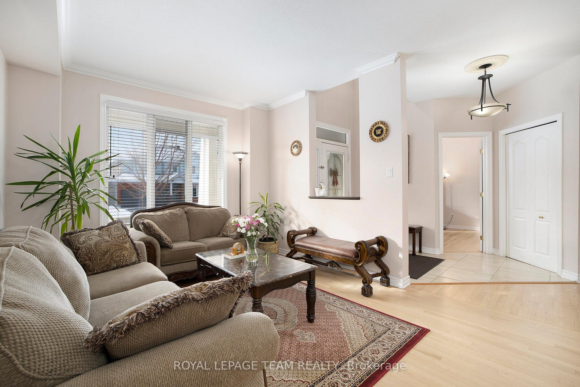 Photo 6 of 87 Gleeson Way, Ottawa, Barrhaven - Longfields — HOMEH