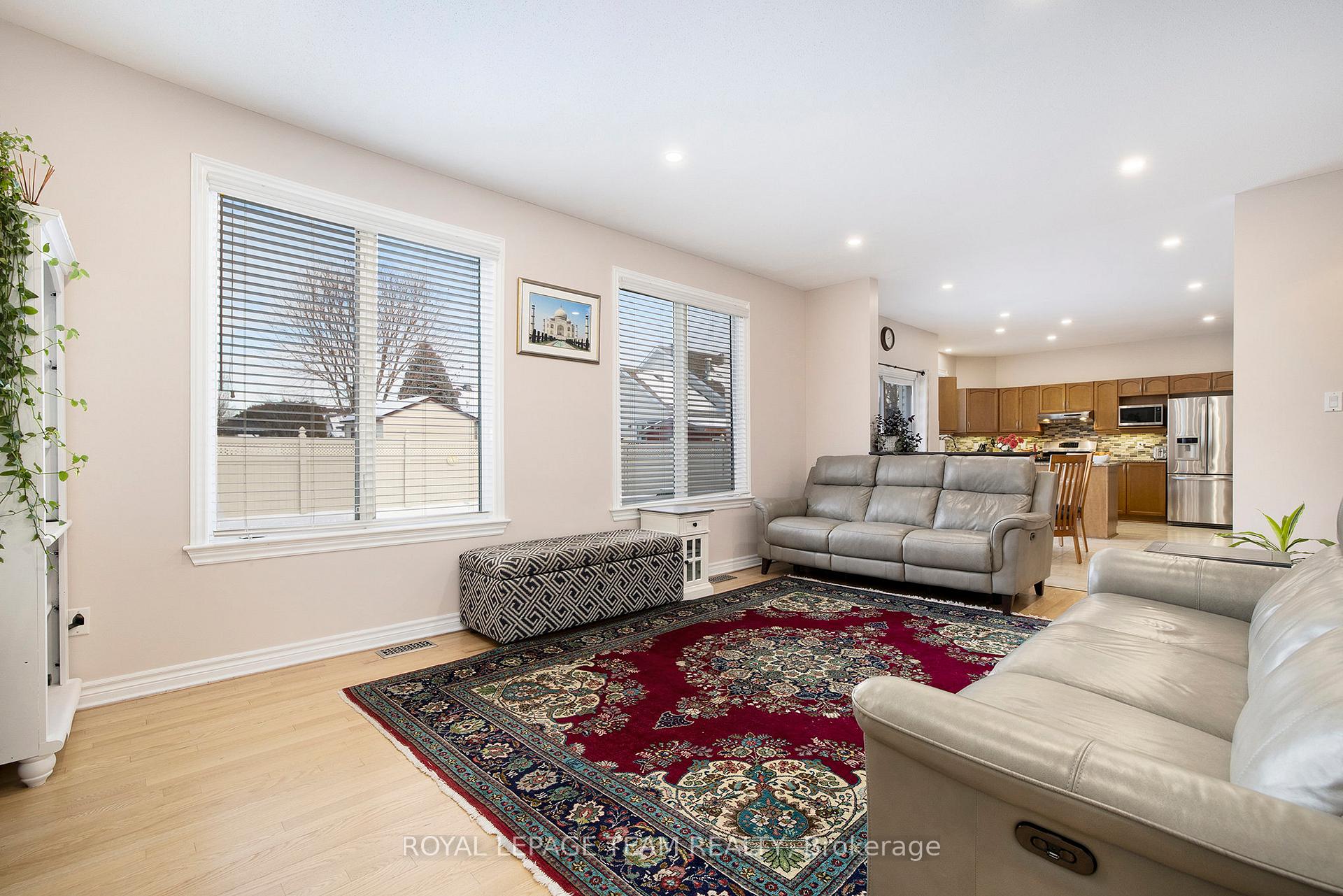Photo 13 of 87 Gleeson Way, Ottawa, Barrhaven - Longfields — HOMEH