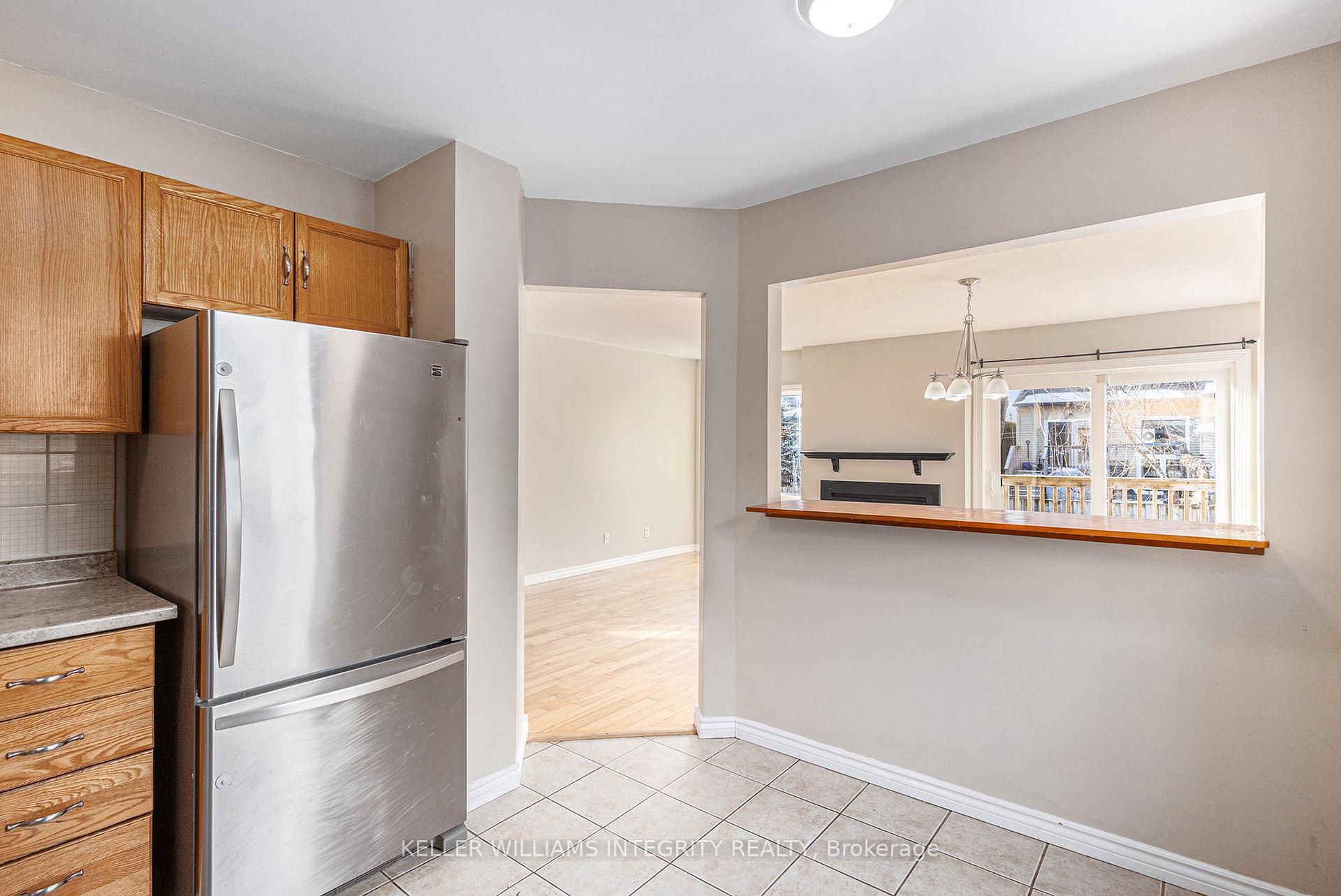 Photo 11 of 31 Lima Way, Ottawa, Barrhaven - Cedargrove/Fraserdale — HOMEH