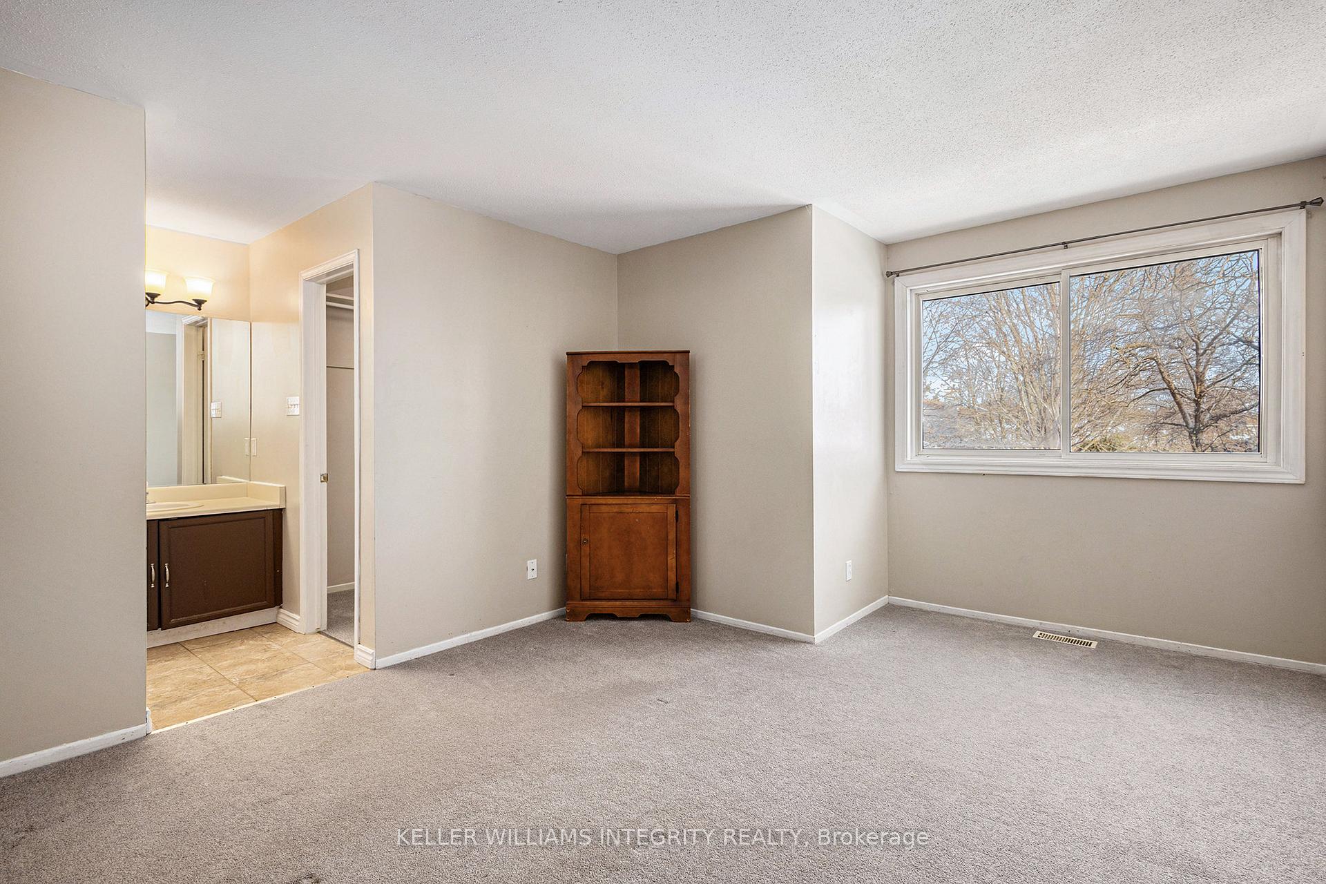 Photo 13 of 31 Lima Way, Ottawa, Barrhaven - Cedargrove/Fraserdale — HOMEH