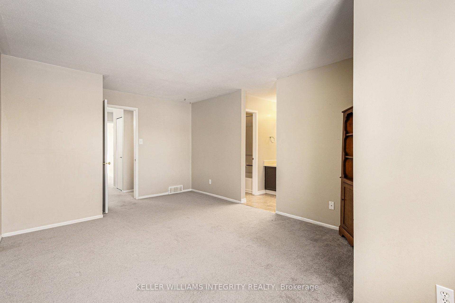 Photo 19 of 31 Lima Way, Ottawa, Barrhaven - Cedargrove/Fraserdale — HOMEH