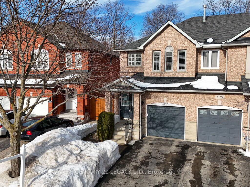 Photo 1 of 5157 Falconcrest Drive, Burlington, Uptown — HOMEH