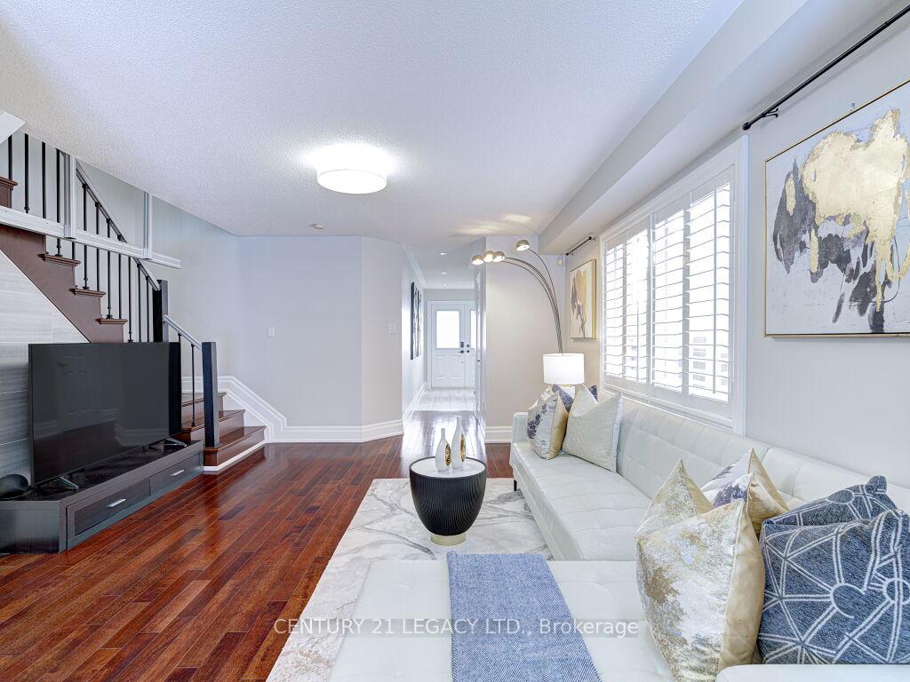 Photo 11 of 5157 Falconcrest Drive, Burlington, Uptown — HOMEH
