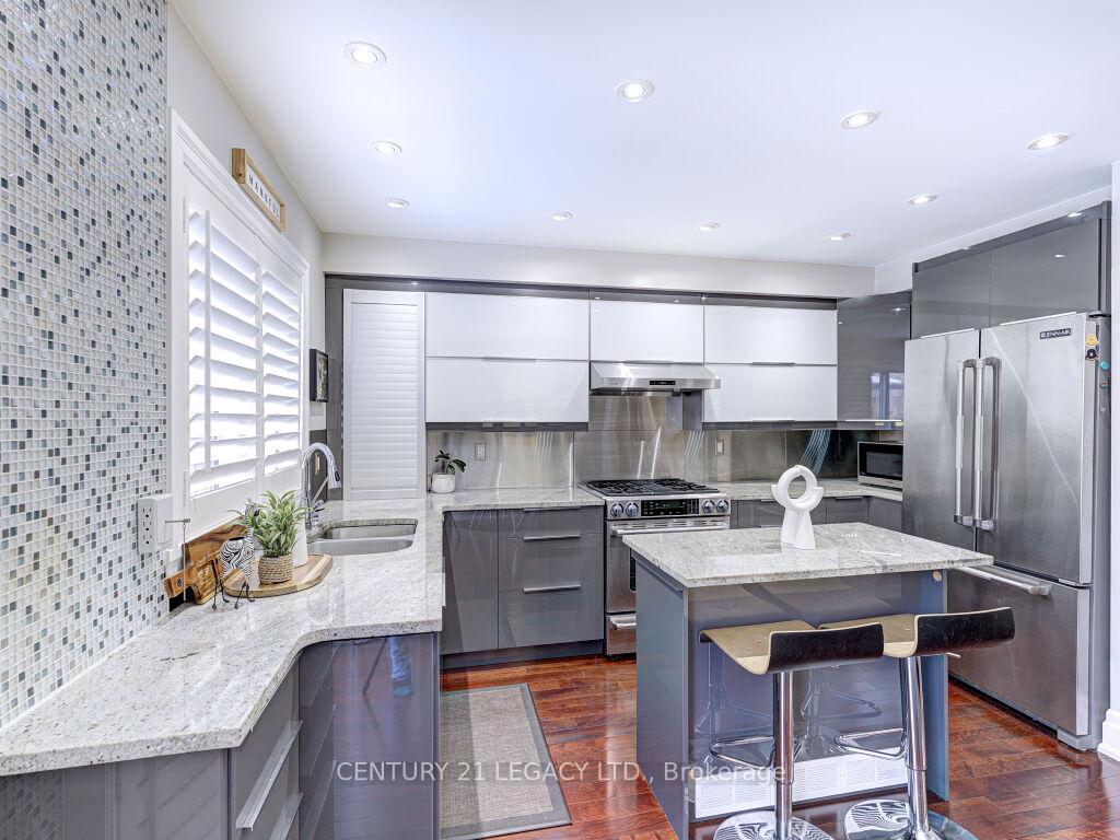 Photo 19 of 5157 Falconcrest Drive, Burlington, Uptown — HOMEH