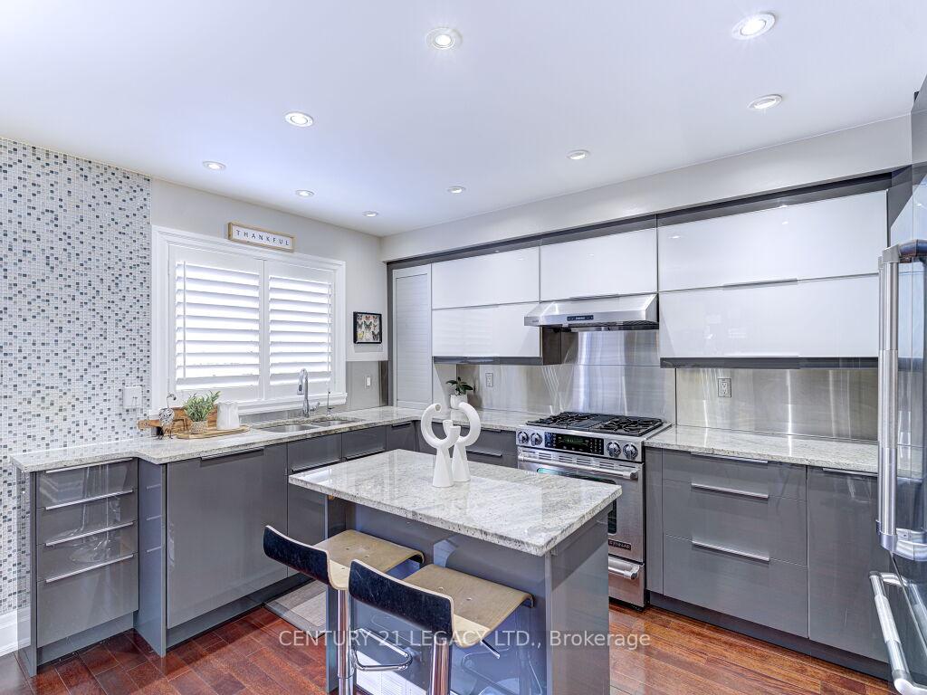 Photo 21 of 5157 Falconcrest Drive, Burlington, Uptown — HOMEH
