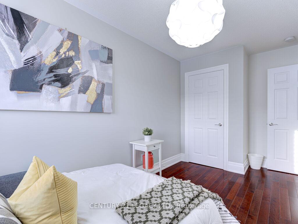 Photo 26 of 5157 Falconcrest Drive, Burlington, Uptown — HOMEH