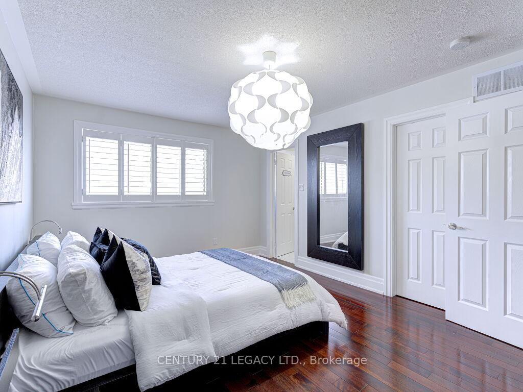 Photo 27 of 5157 Falconcrest Drive, Burlington, Uptown — HOMEH