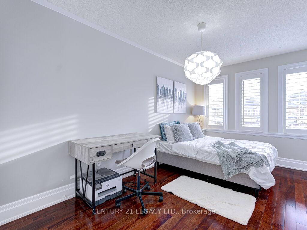 Photo 30 of 5157 Falconcrest Drive, Burlington, Uptown — HOMEH