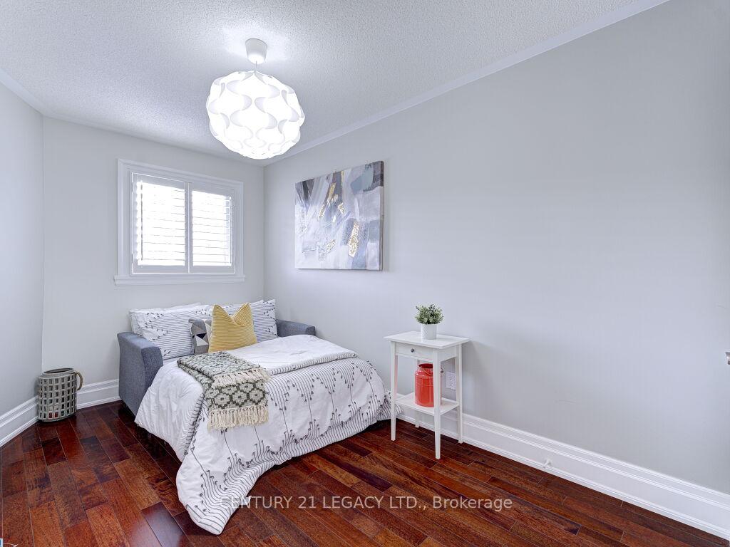 Photo 32 of 5157 Falconcrest Drive, Burlington, Uptown — HOMEH