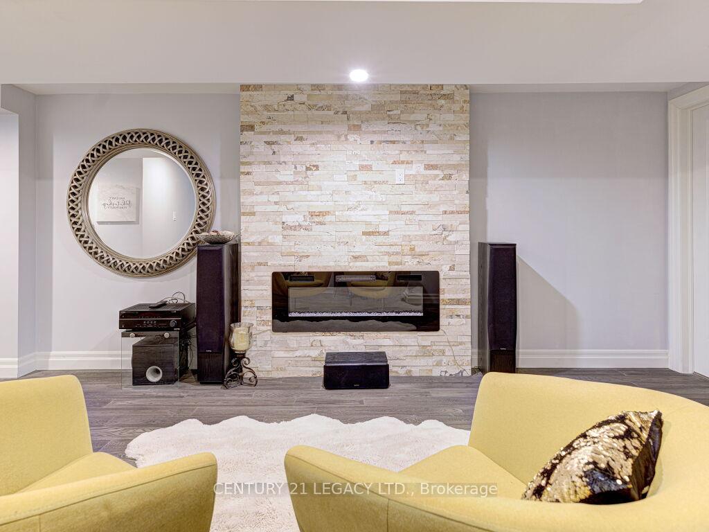Photo 34 of 5157 Falconcrest Drive, Burlington, Uptown — HOMEH