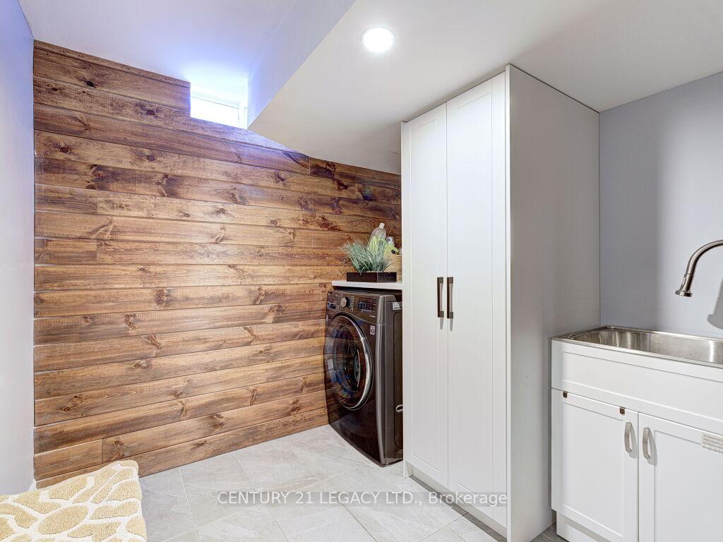 Photo 39 of 5157 Falconcrest Drive, Burlington, Uptown — HOMEH