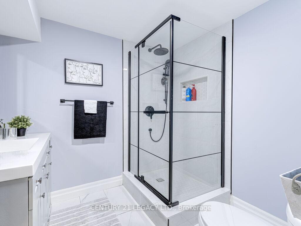 Photo 40 of 5157 Falconcrest Drive, Burlington, Uptown — HOMEH