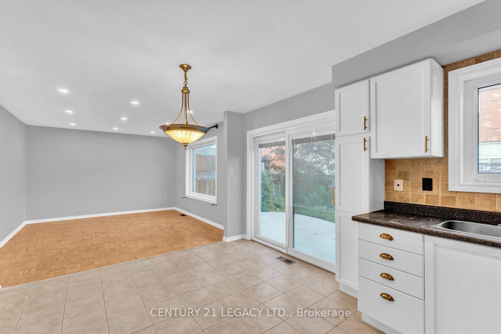 Photo 6 of 9 Edenvalley Road, Brampton, Fletcher's Meadow — HOMEH
