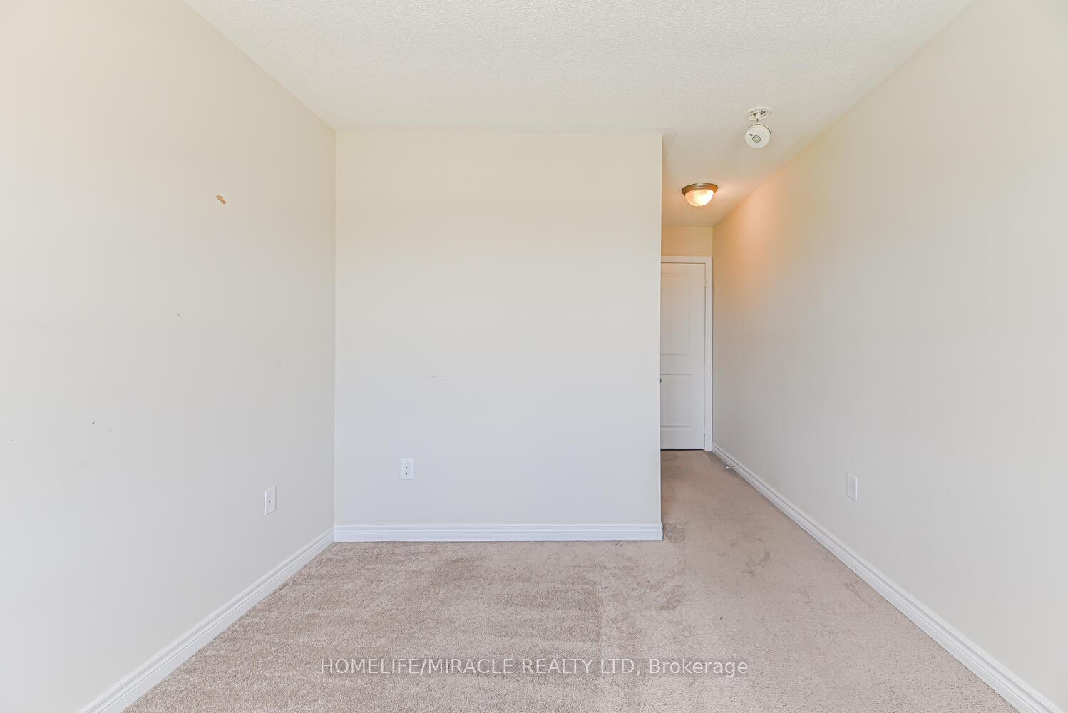 Photo 33 of 35 Finegan Circle, Brampton, Northwest Brampton — HOMEH