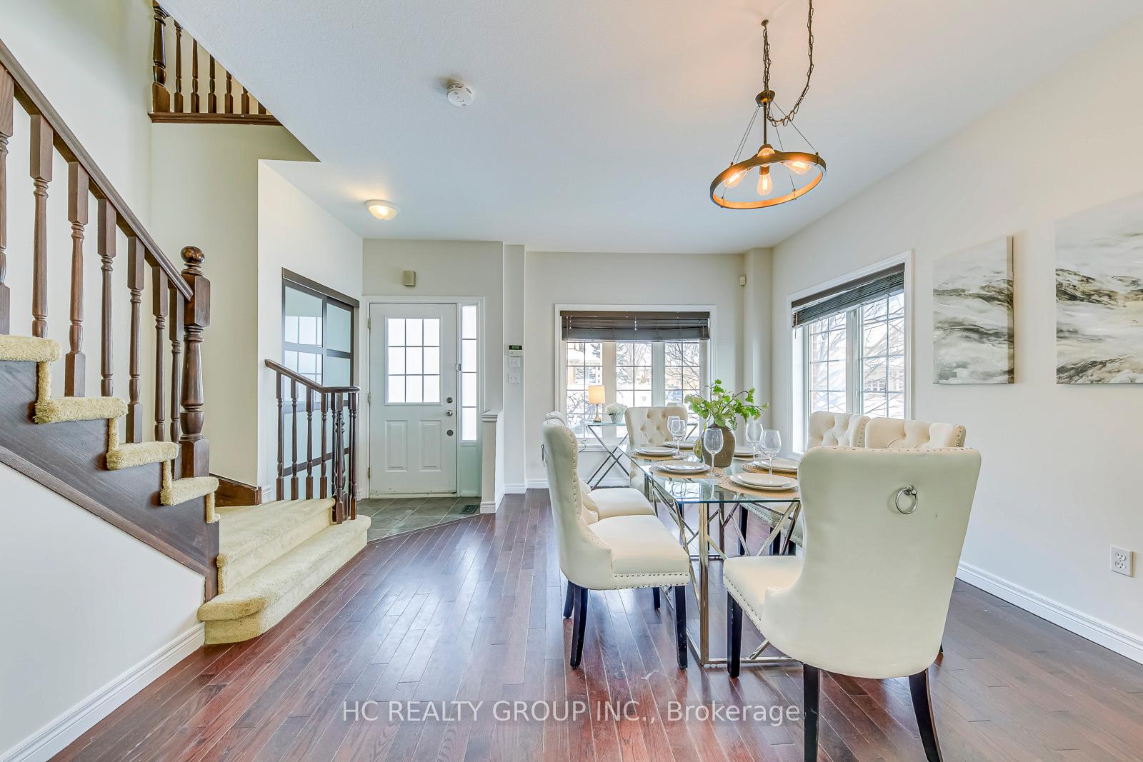 Photo 3 of 5230 Garland Crescent, Burlington, Orchard — HOMEH