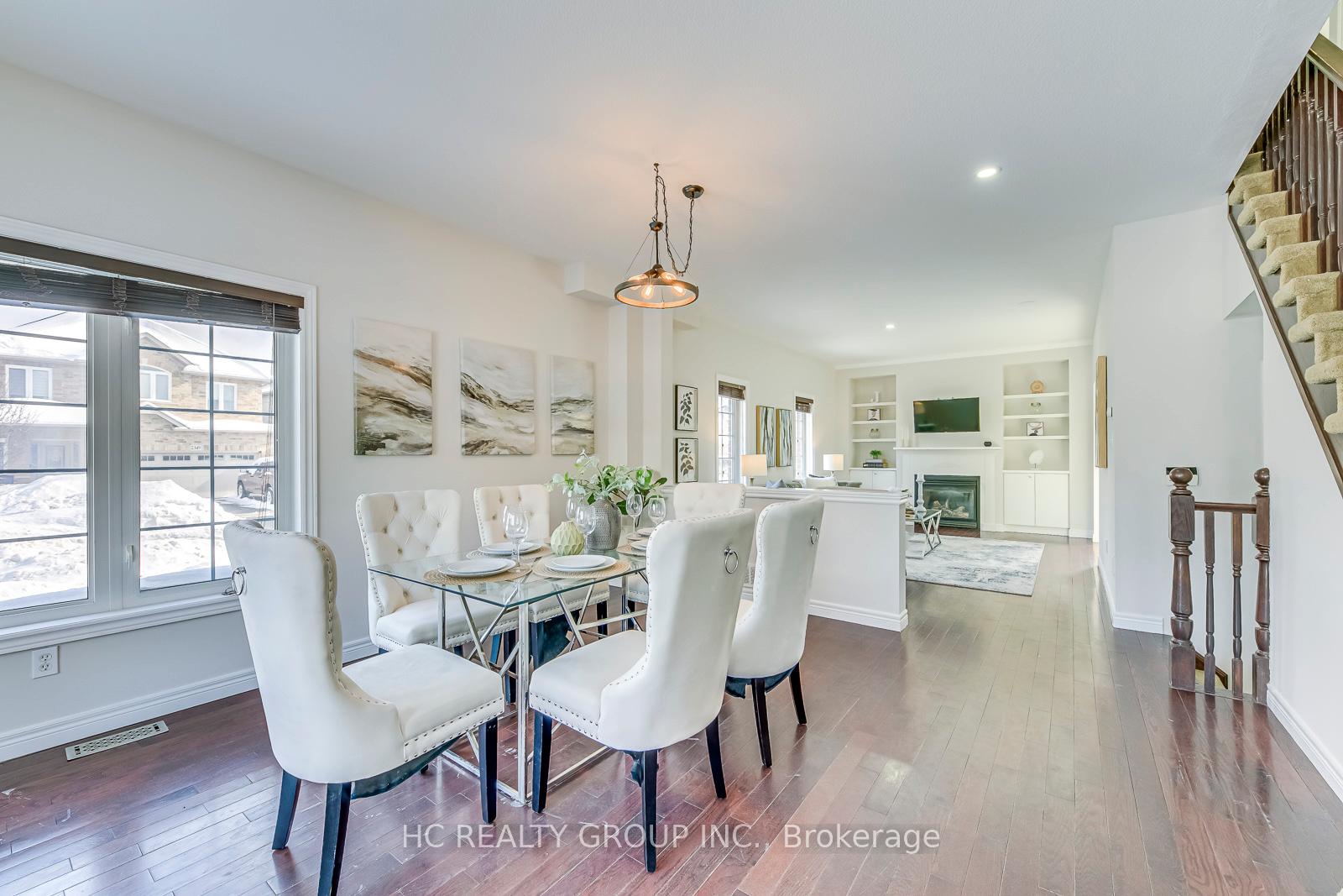 Photo 4 of 5230 Garland Crescent, Burlington, Orchard — HOMEH