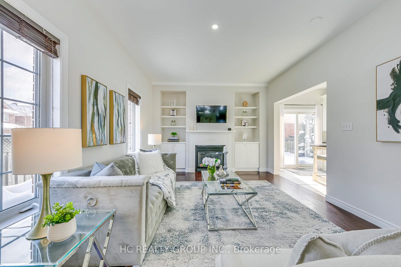 Photo 5 of 5230 Garland Crescent, Burlington, Orchard — HOMEH