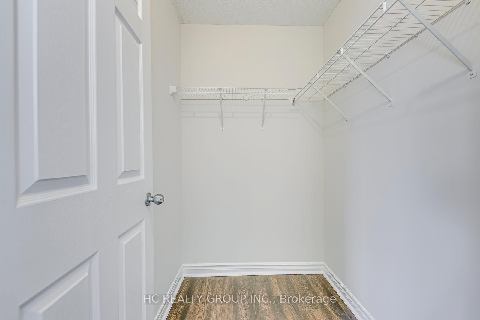 Photo 18 of 5230 Garland Crescent, Burlington, Orchard — HOMEH