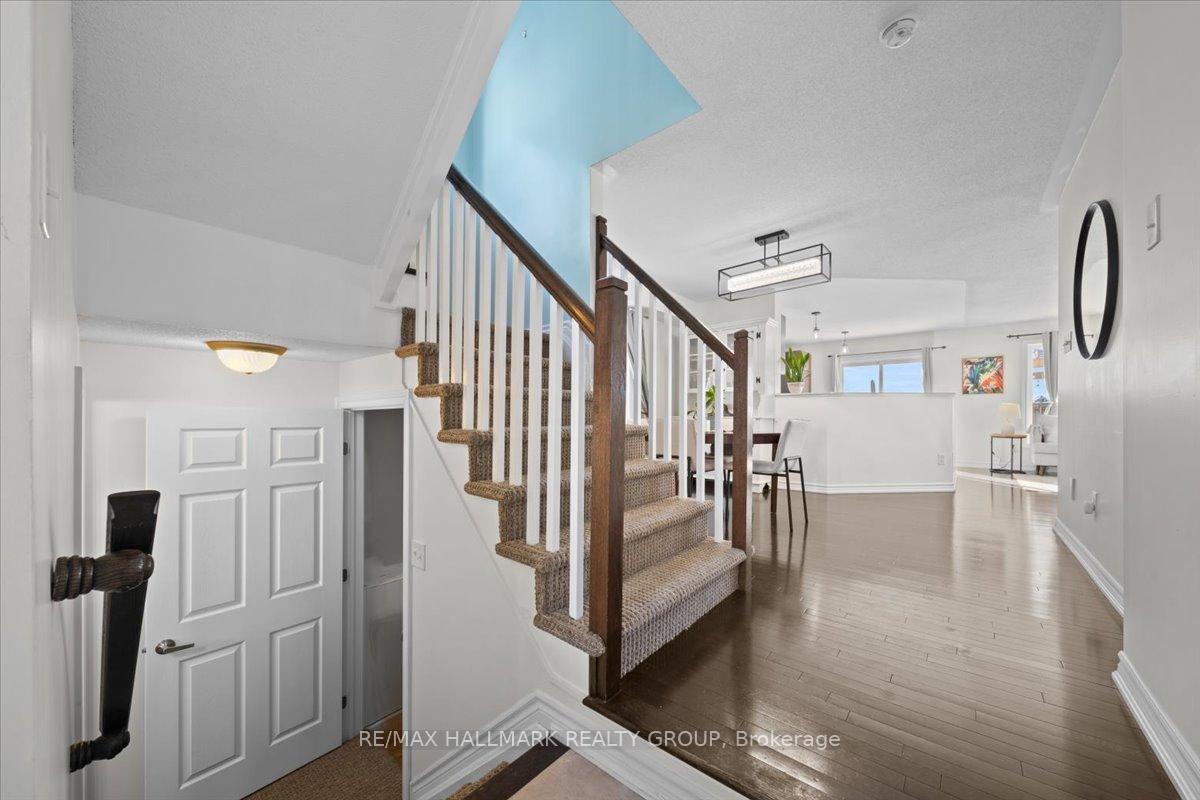Photo 6 of 2472 Nutgrove Avenue, Ottawa, Barrhaven - Half Moon Bay — HOMEH