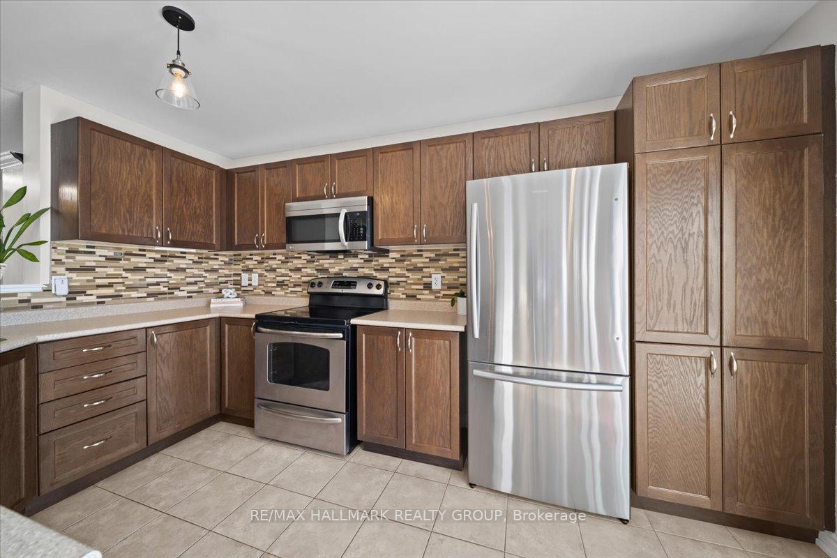 Photo 19 of 2472 Nutgrove Avenue, Ottawa, Barrhaven - Half Moon Bay — HOMEH