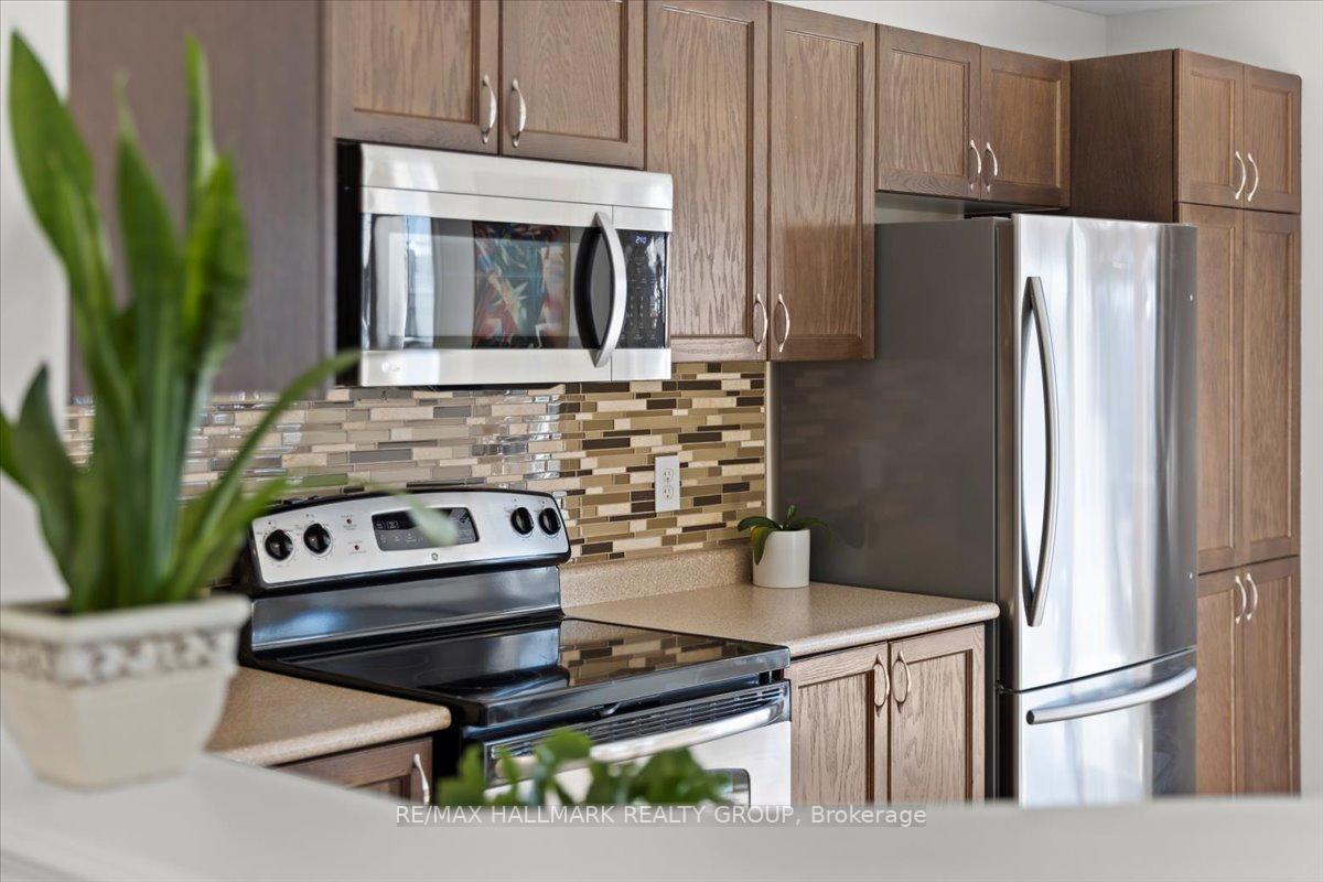 Photo 21 of 2472 Nutgrove Avenue, Ottawa, Barrhaven - Half Moon Bay — HOMEH