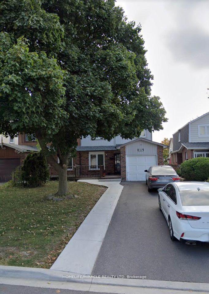 Front of 127 Fanshawe Drive