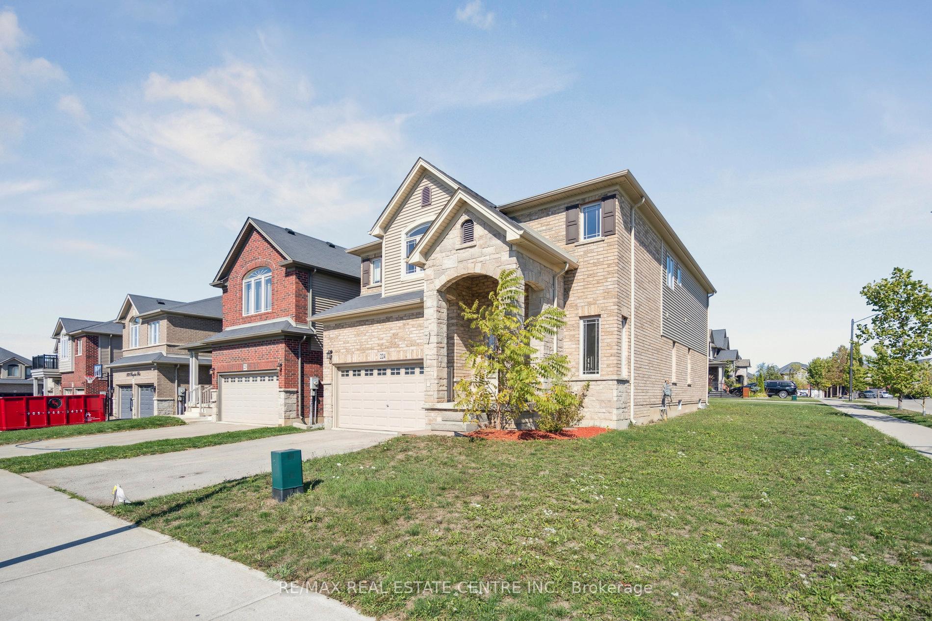 Photo 1 of 224 Pumpkin Pass, Hamilton, Binbrook — HOMEH