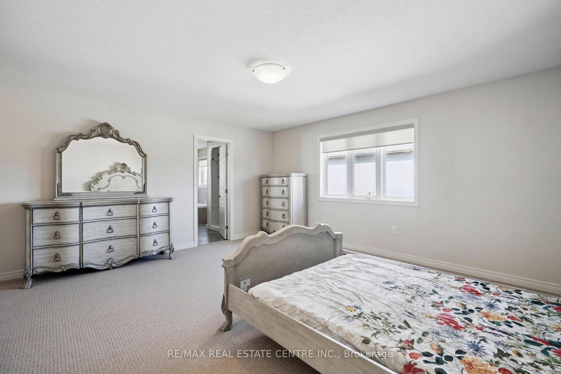 Photo 21 of 224 Pumpkin Pass, Hamilton, Binbrook — HOMEH