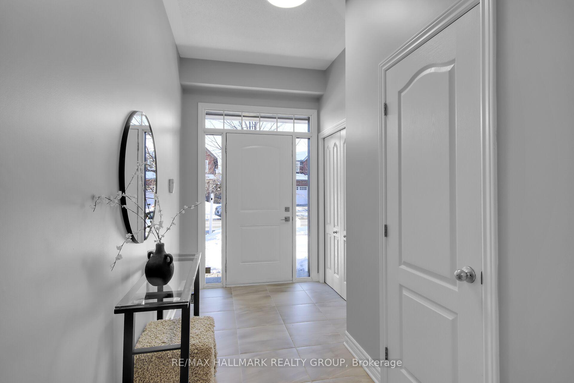 Photo 3 of 165 Highbury Park Drive, Ottawa, Barrhaven - Longfields — HOMEH