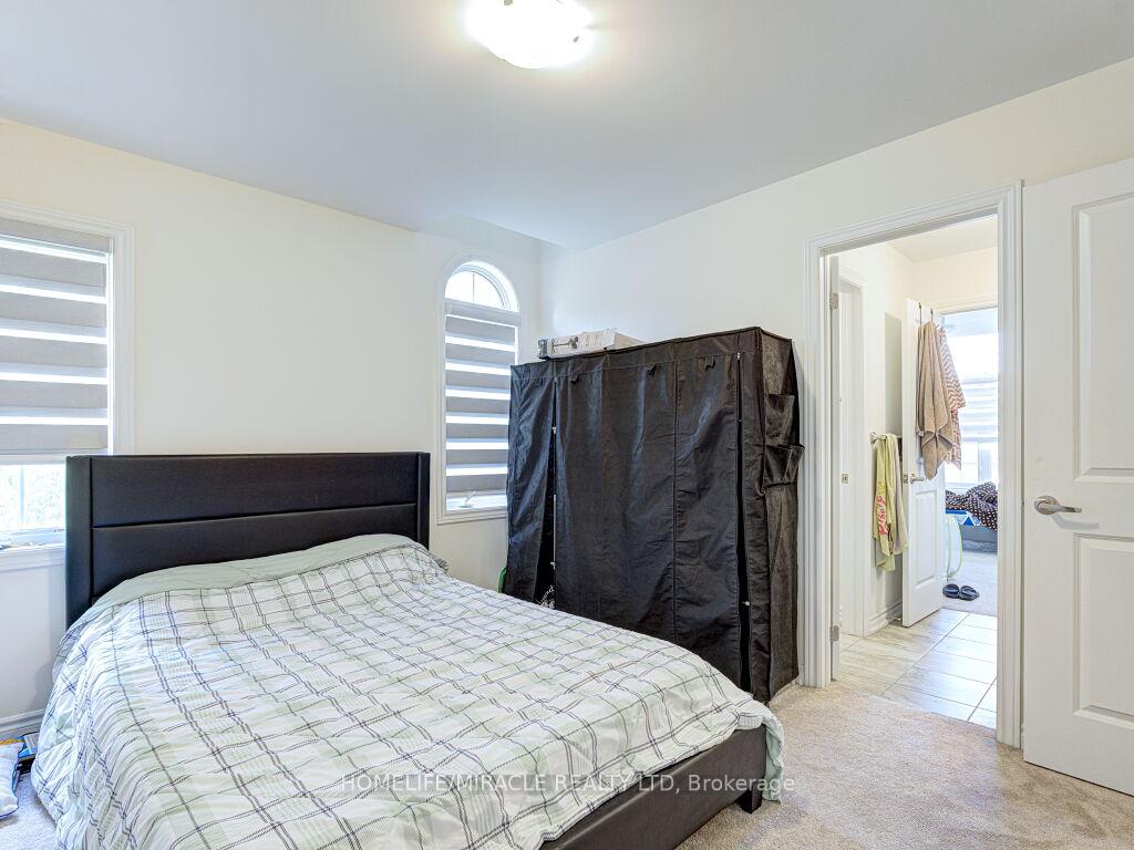 Photo 23 of 8 Jenwood Crescent, Brampton, Sandringham-Wellington North — HOMEH