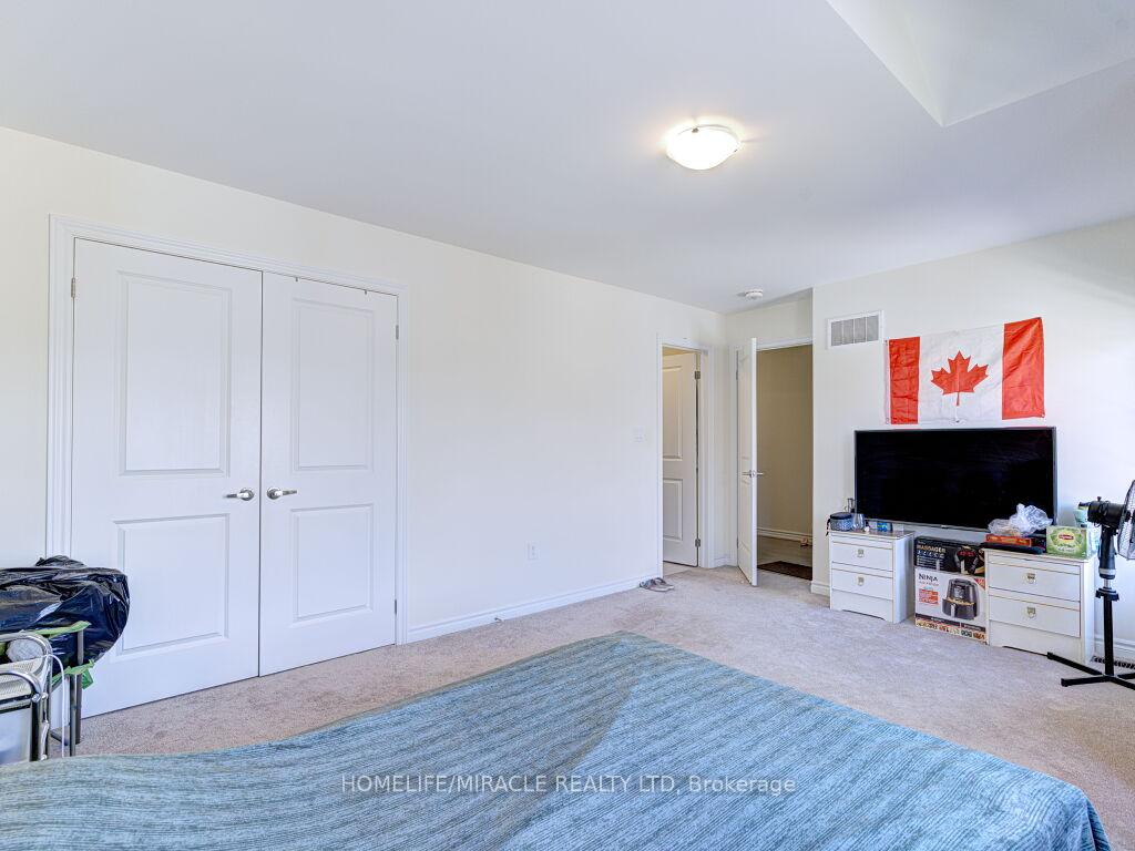 Photo 29 of 8 Jenwood Crescent, Brampton, Sandringham-Wellington North — HOMEH