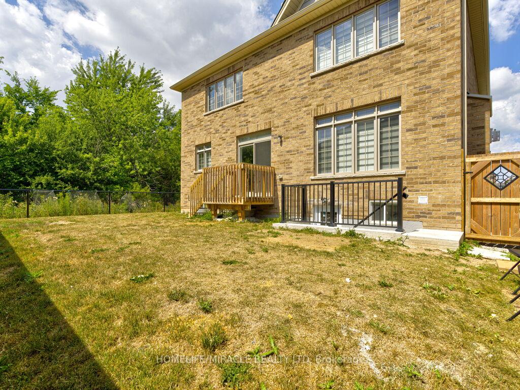 Photo 49 of 8 Jenwood Crescent, Brampton, Sandringham-Wellington North — HOMEH