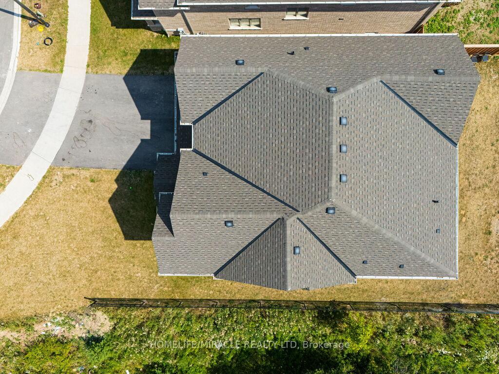 Photo 50 of 8 Jenwood Crescent, Brampton, Sandringham-Wellington North — HOMEH