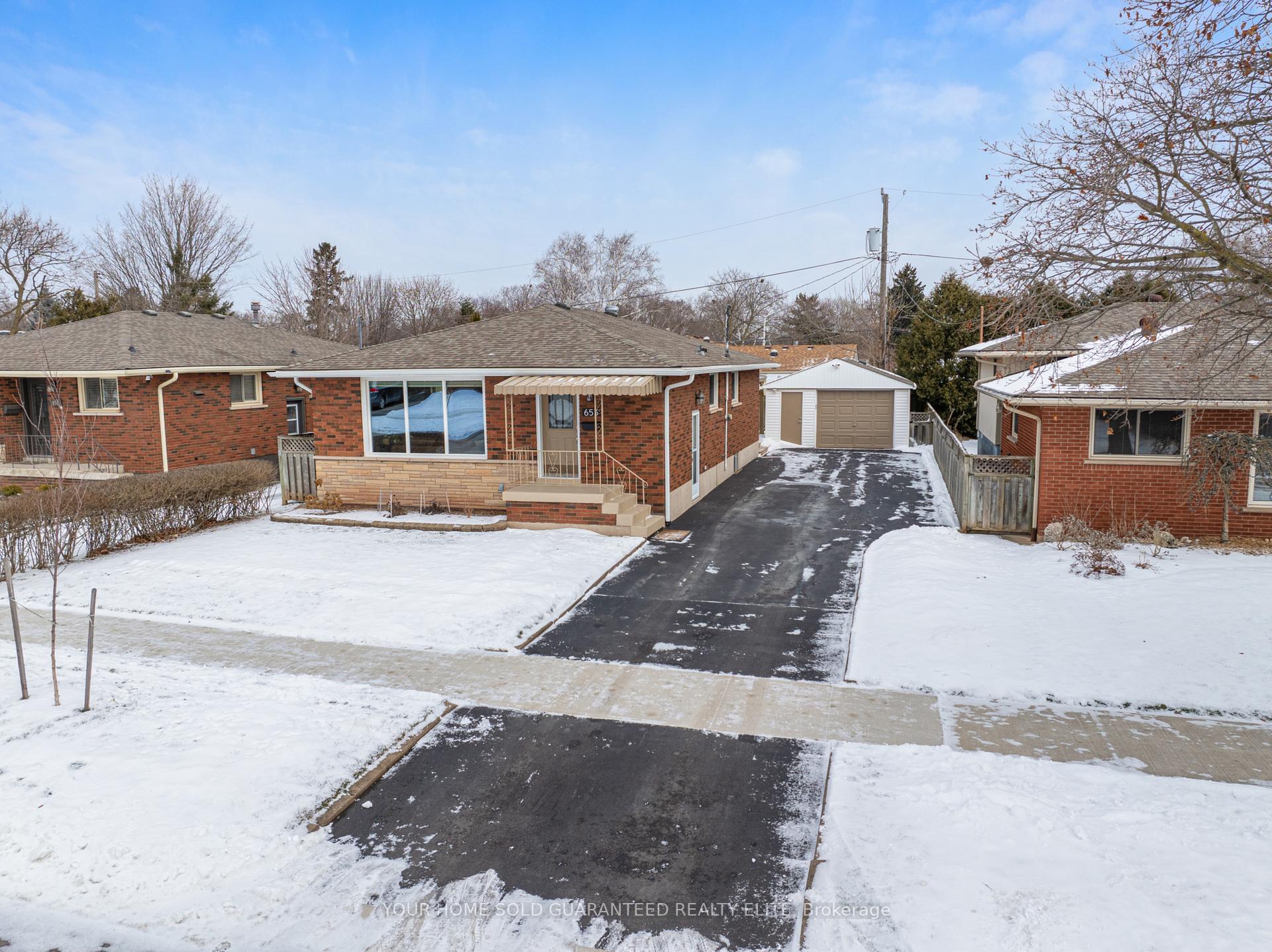 Photo 1 of 653 Thornwood Avenue, Burlington, Roseland — HOMEH
