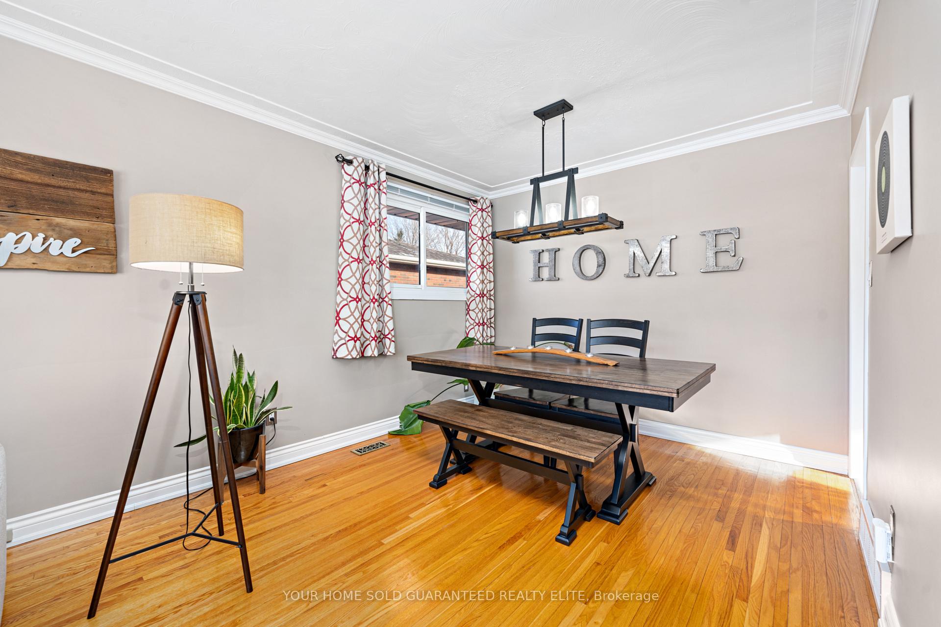 Photo 5 of 653 Thornwood Avenue, Burlington, Roseland — HOMEH
