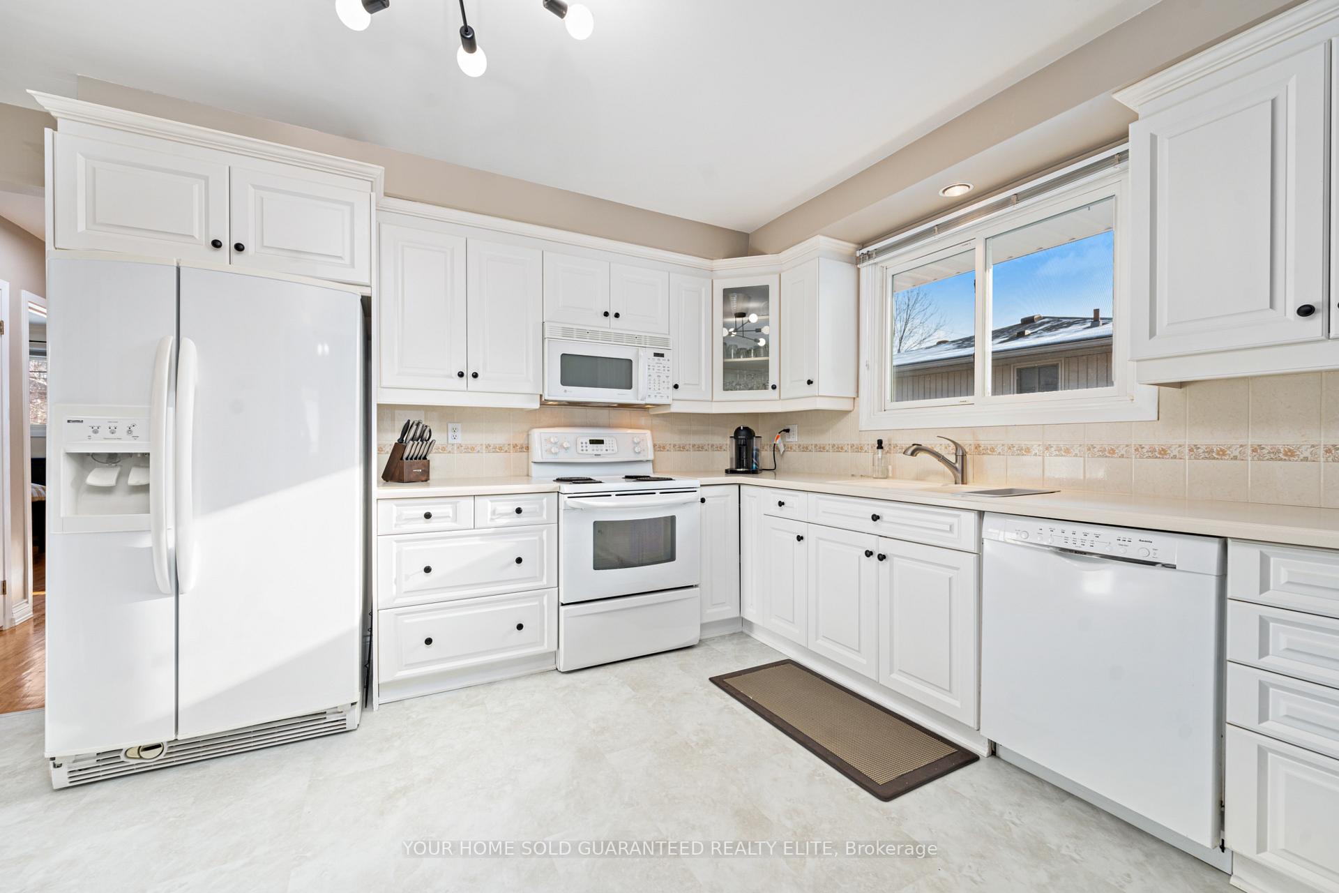 Photo 6 of 653 Thornwood Avenue, Burlington, Roseland — HOMEH