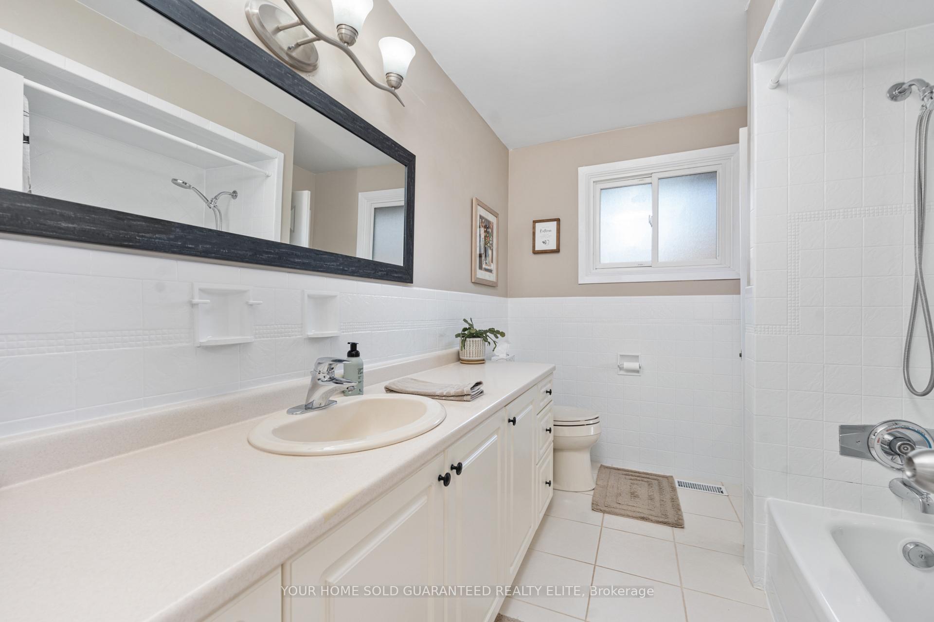 Photo 13 of 653 Thornwood Avenue, Burlington, Roseland — HOMEH