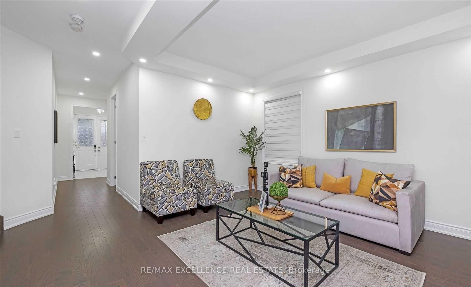 Photo 10 of 6 Godliman Road, Brampton, Credit Valley — HOMEH