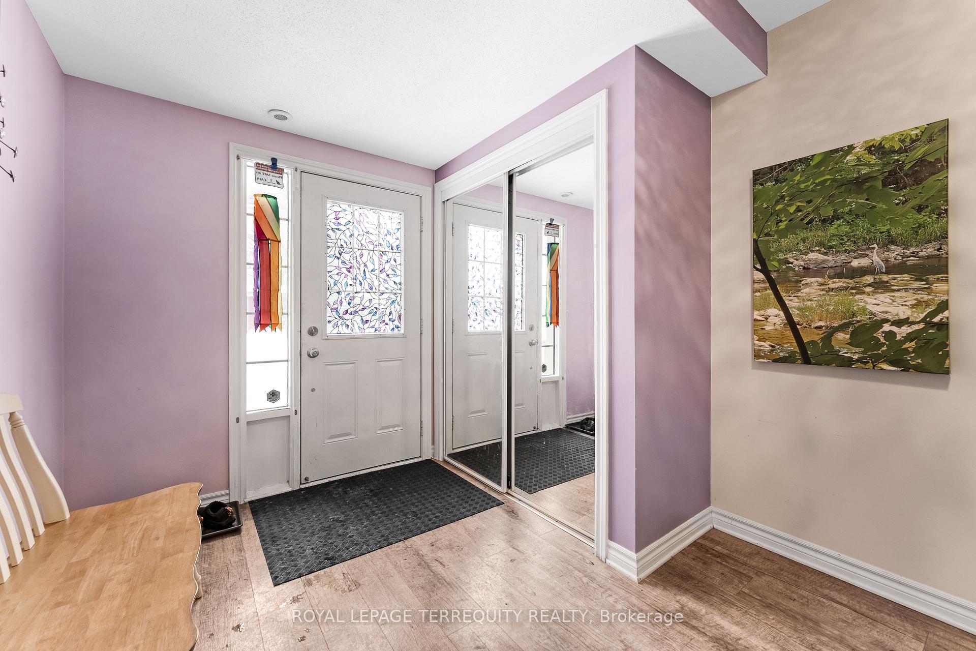 Photo 5 of 1567 Haydon Circle, Ottawa, Barrhaven - Heritage Park — HOMEH