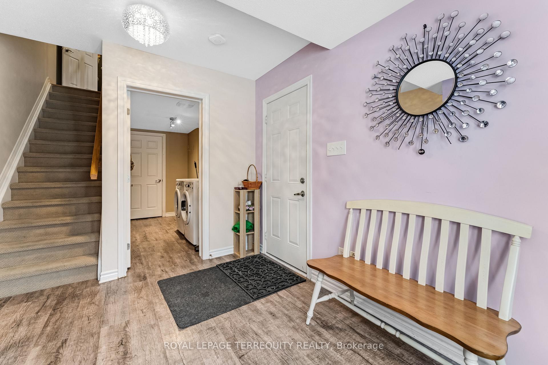 Photo 6 of 1567 Haydon Circle, Ottawa, Barrhaven - Heritage Park — HOMEH