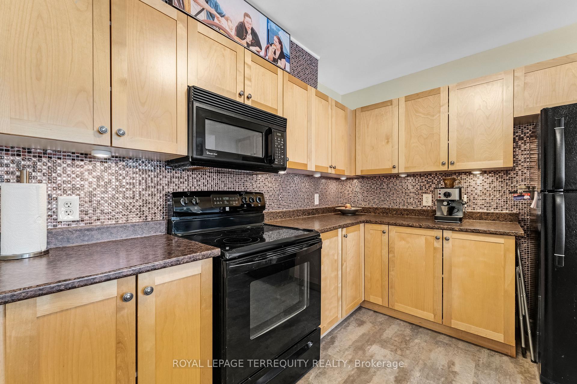 Photo 12 of 1567 Haydon Circle, Ottawa, Barrhaven - Heritage Park — HOMEH