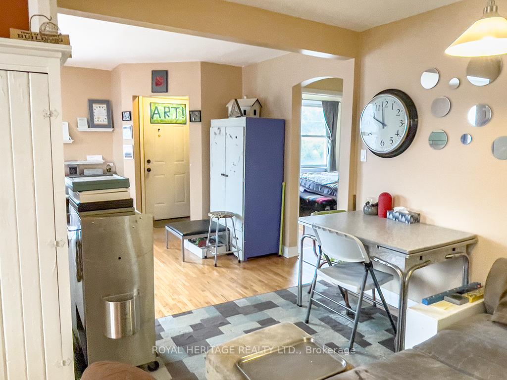 Photo 7 of 71 Wright Avenue, Belleville, Belleville Ward — HOMEH