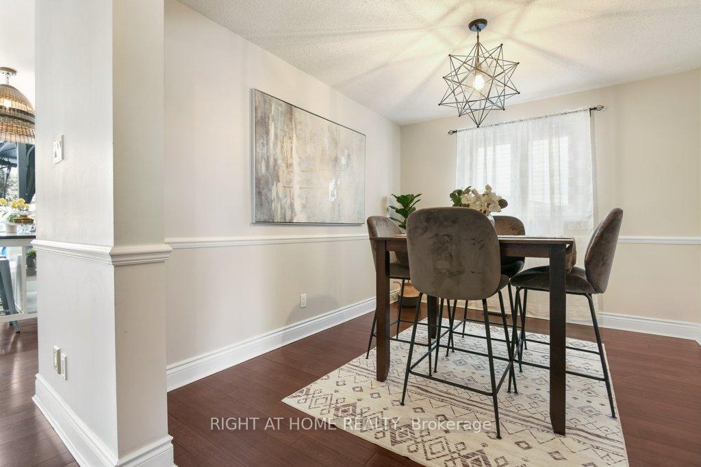 Photo 9 of 4 Seabury Gate, Ottawa, Barrhaven - Cedargrove/Fraserdale — HOMEH